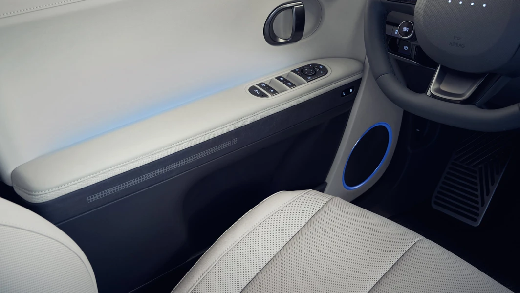Hyundai IONIQ 5 Interior 2024 Ambient Mood Lamp Blue Edit